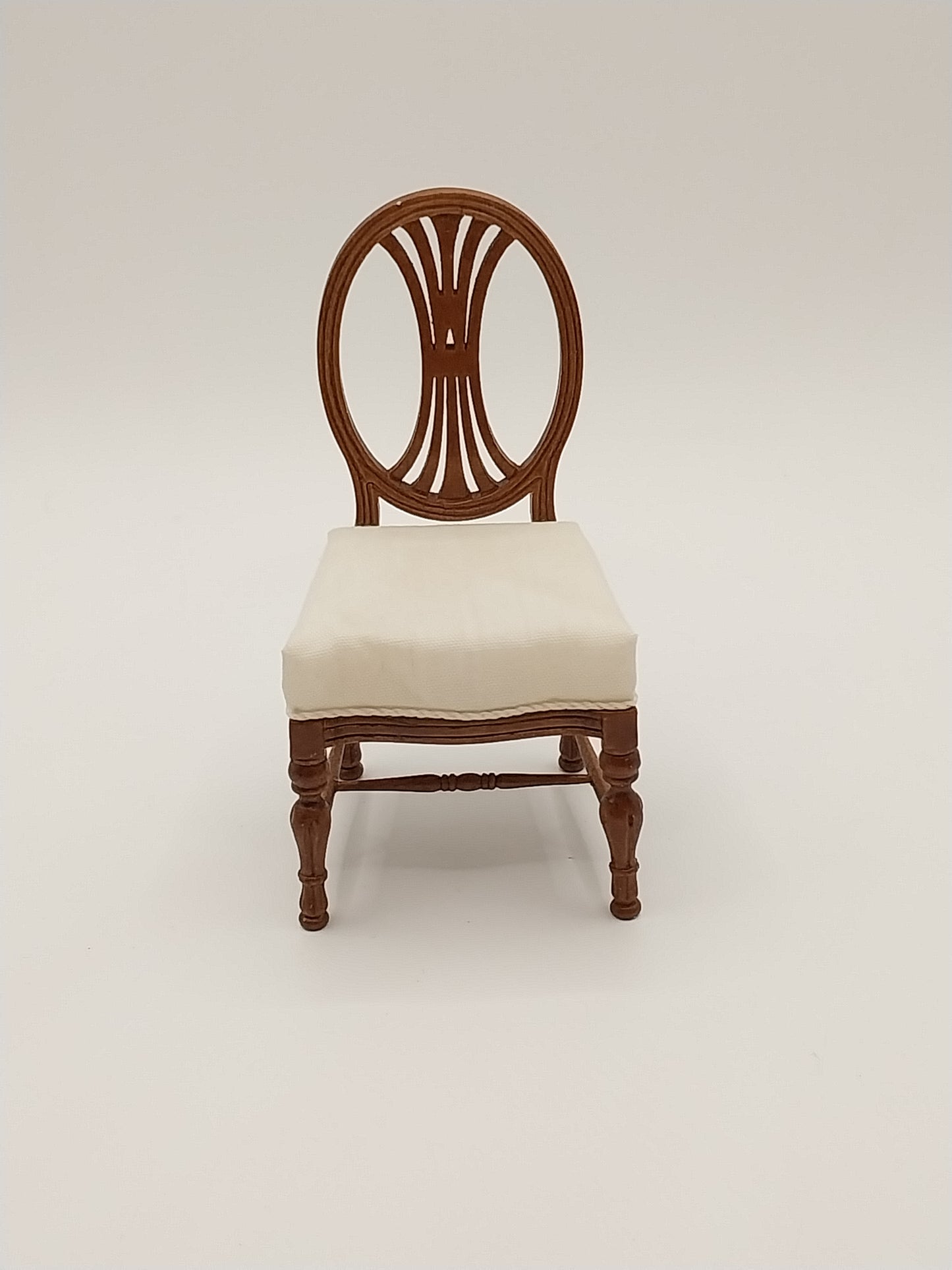Dianna Gustavian Chair, Walnut