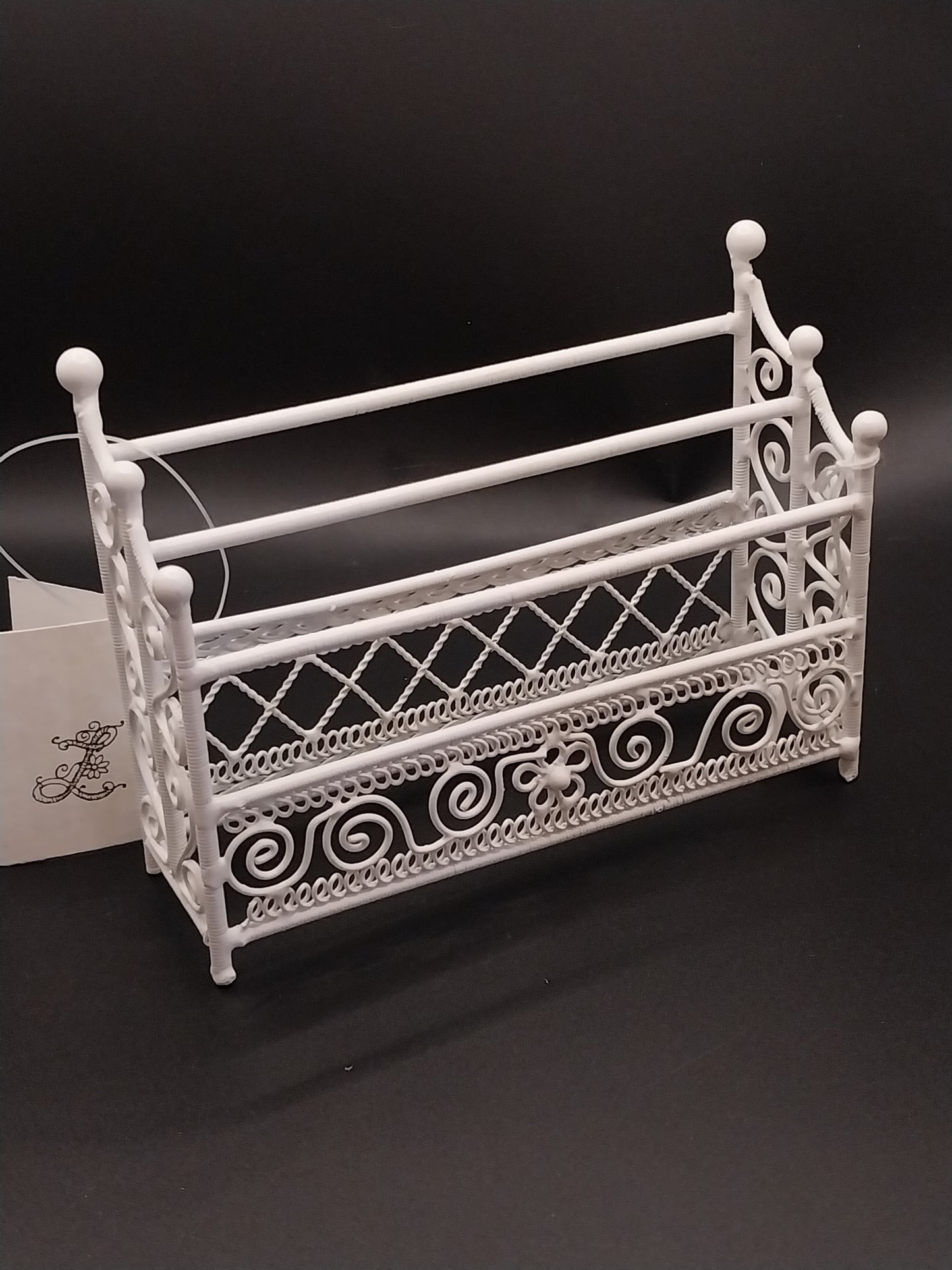 White Metal Quilt Rack