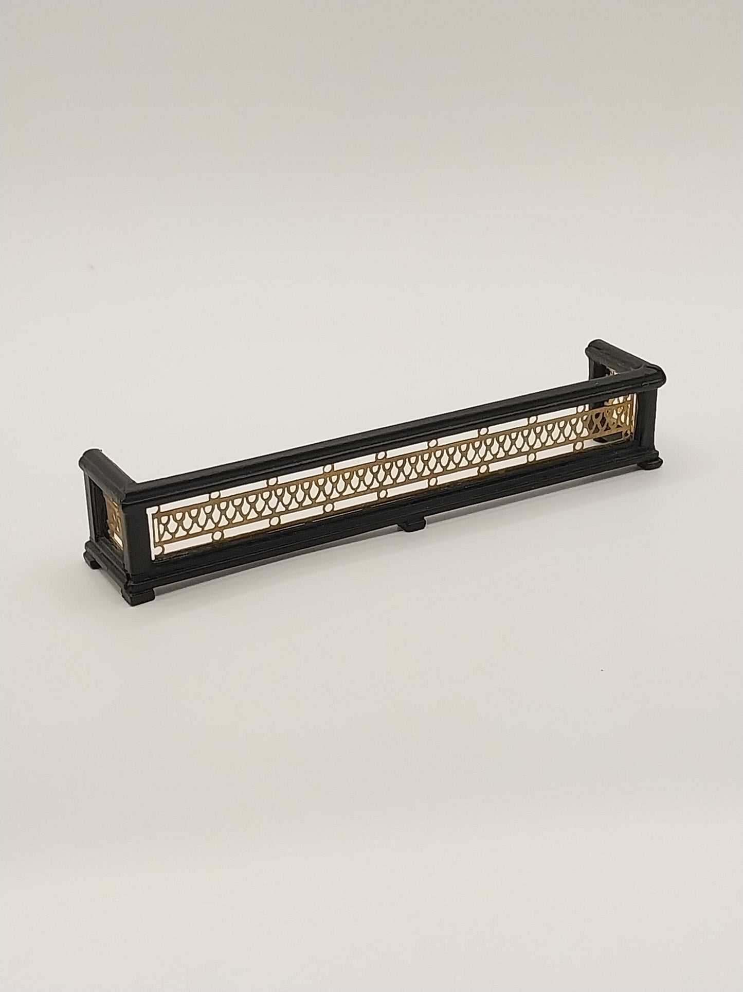 CCB0850, Chinoiserie Style Fireplace Fender