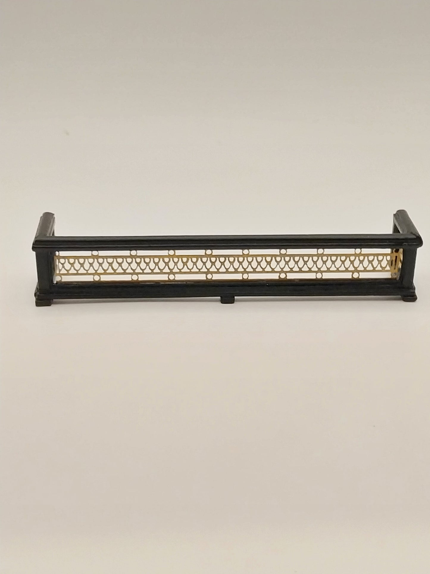 CCB0850, Chinoiserie Style Fireplace Fender