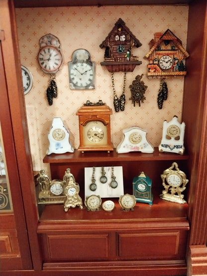 CCB0881, Clock Maker Shop