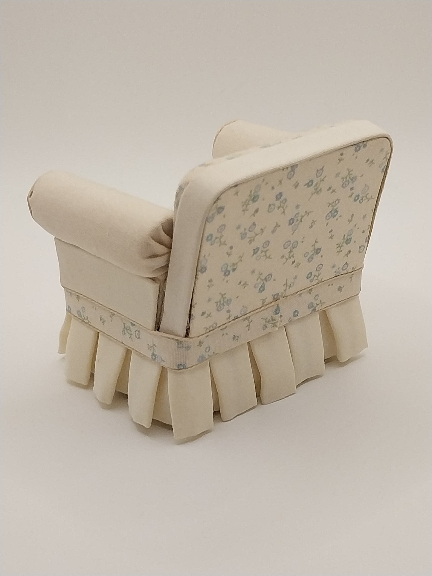 CRH1127, Shabby Chic Chair, Yellow