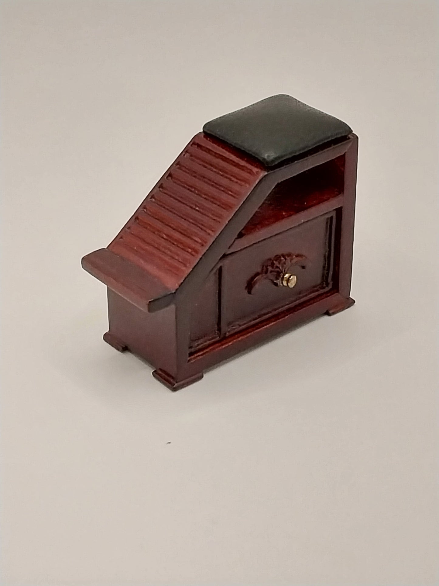 Emporium Shoe Fitting Stool, Mahogany