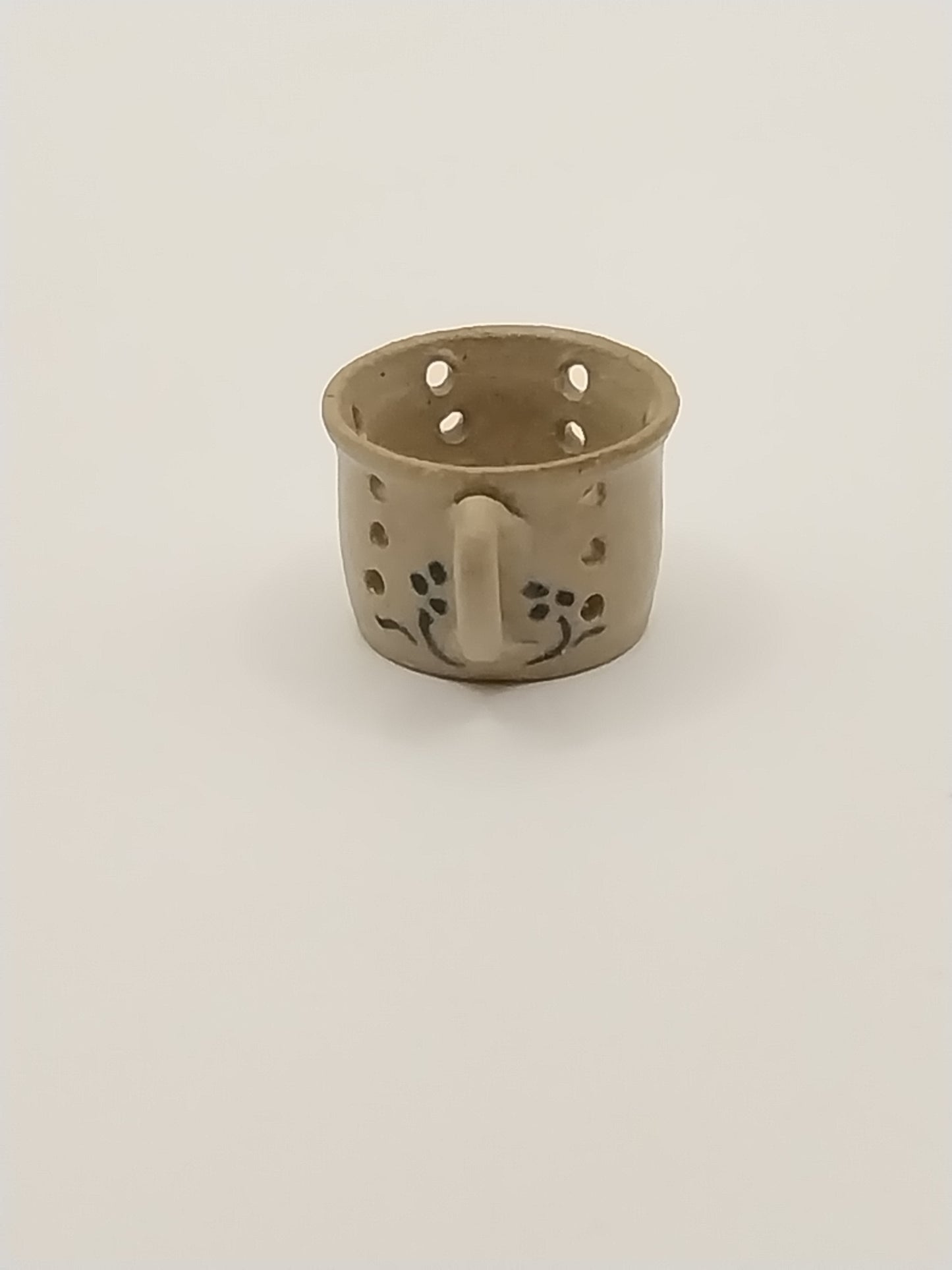 Stoneware Strainer With Handle