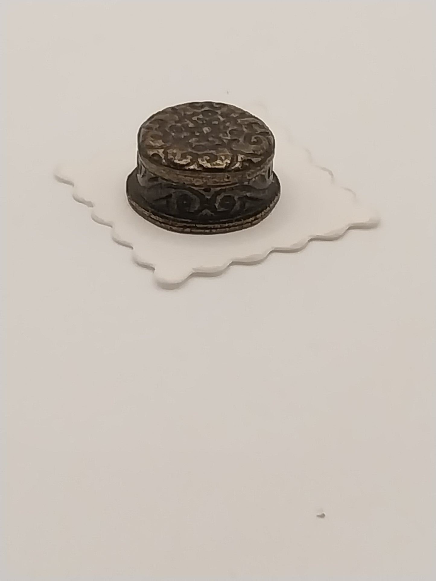 Trinket Box, Round Brass