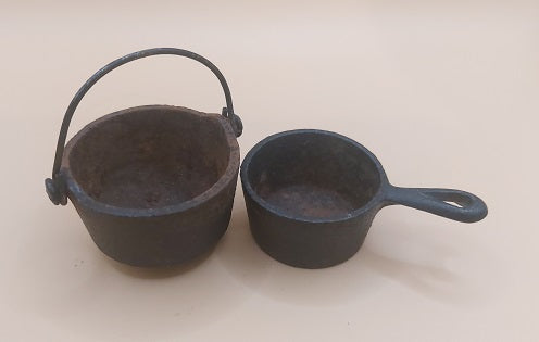 Cast Iron Cauldron & Pan