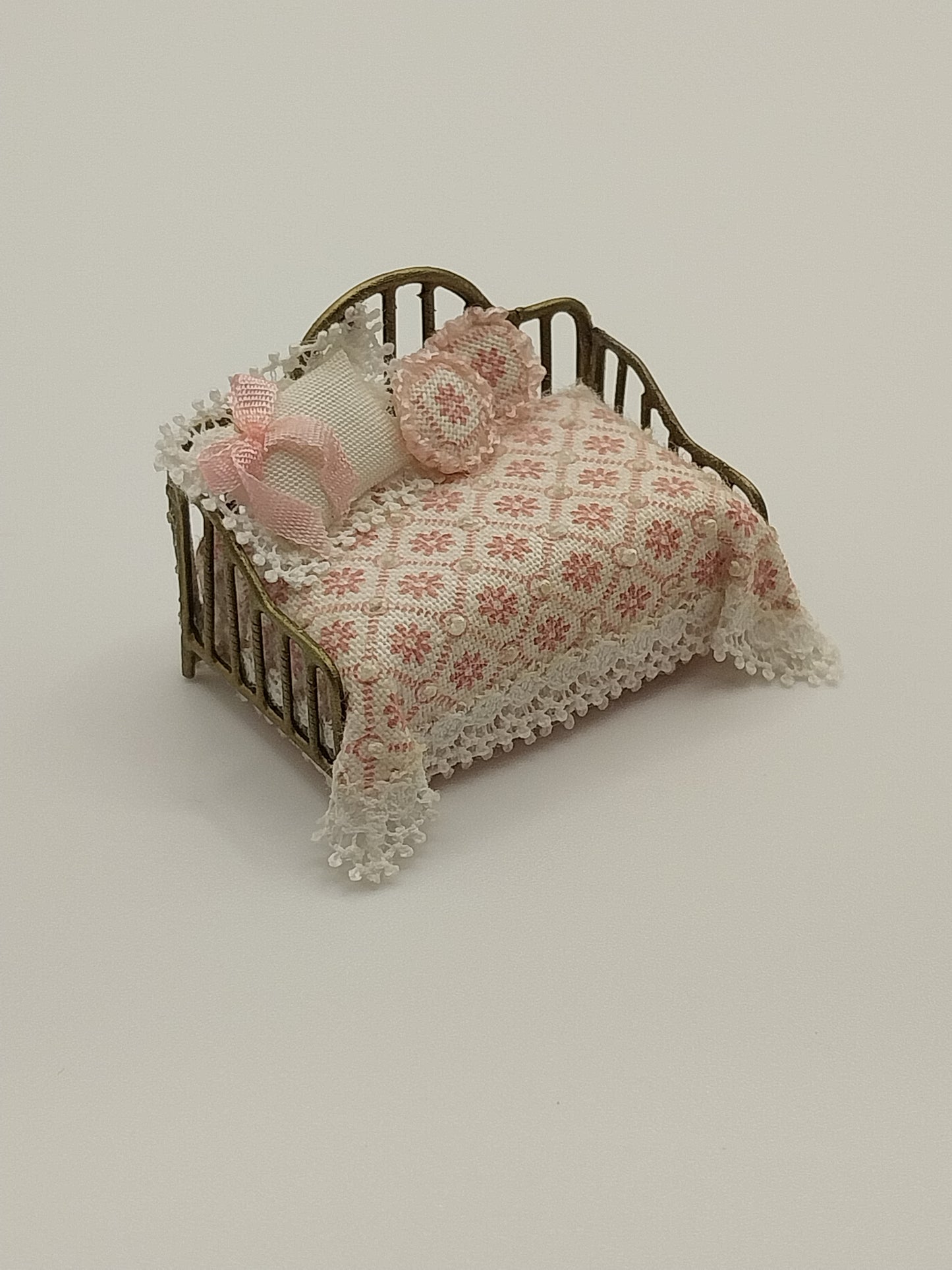 1/4" Scale Brass Day Bed, Dressed, Pink & White