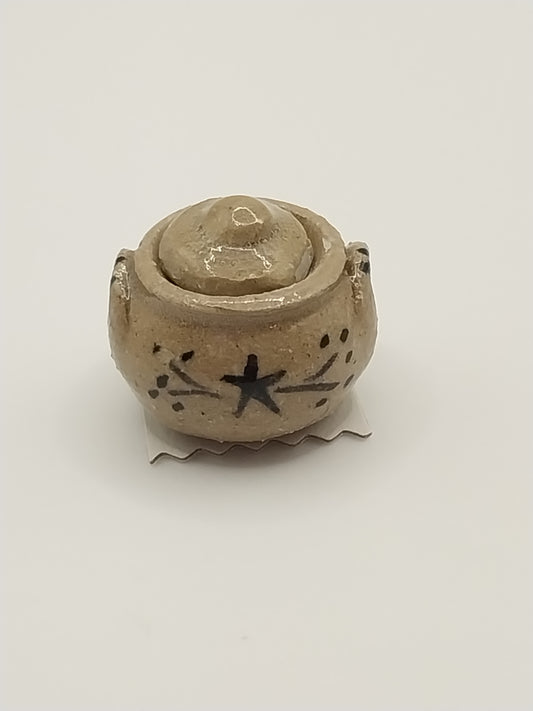 Sugar Pot with Lid, Tan, Star