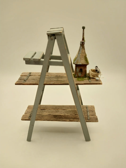 Ladder Shelf with Birdhouse & Bird, Grey