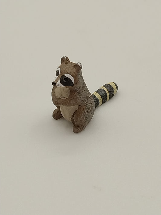 1/2" Scale Raccoon