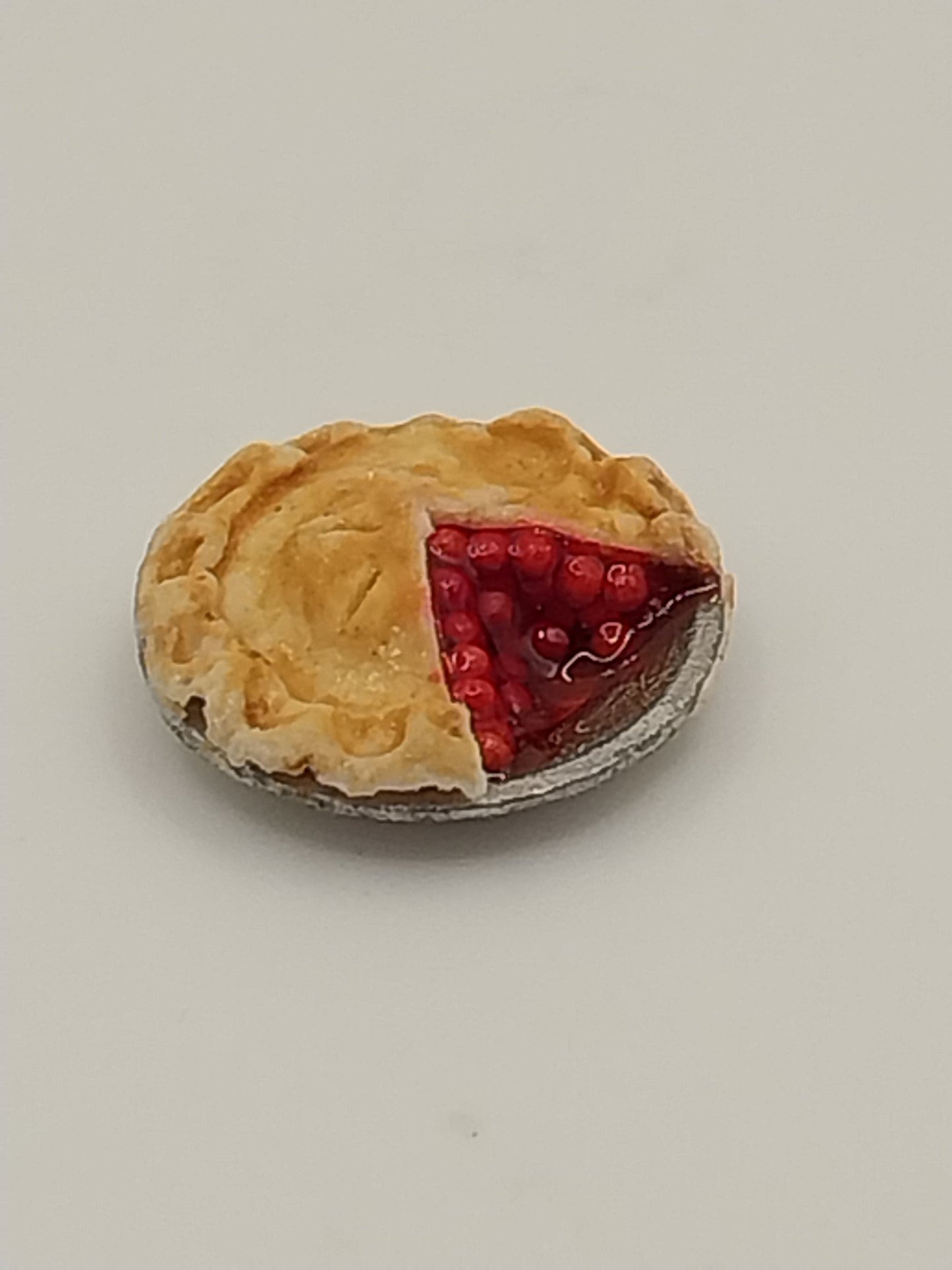 1/2" Scale Cherry Pie