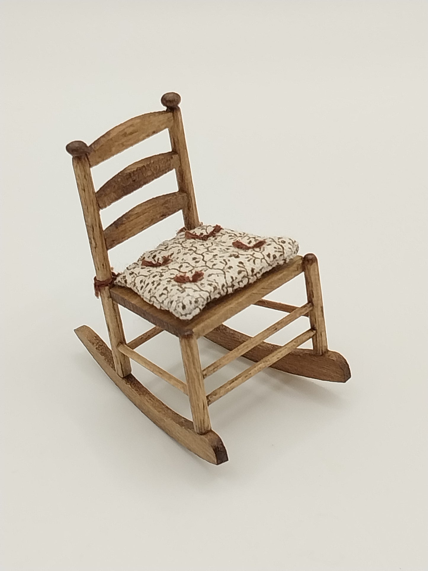 1/2" Scale Rocking Chair with Cushion, WN