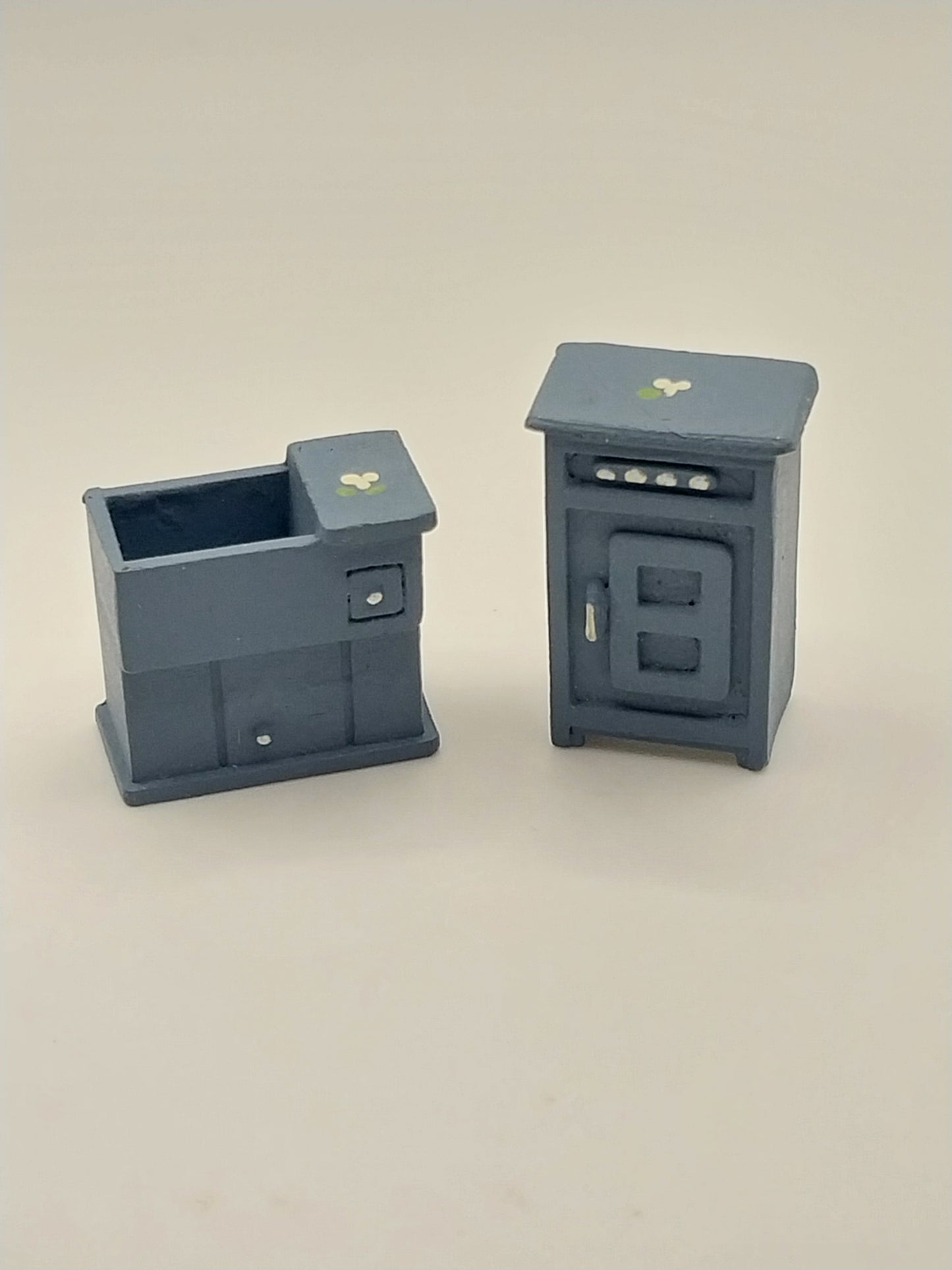 1/4" Scale Dry Sink & Ice Box, Handpainted Blue