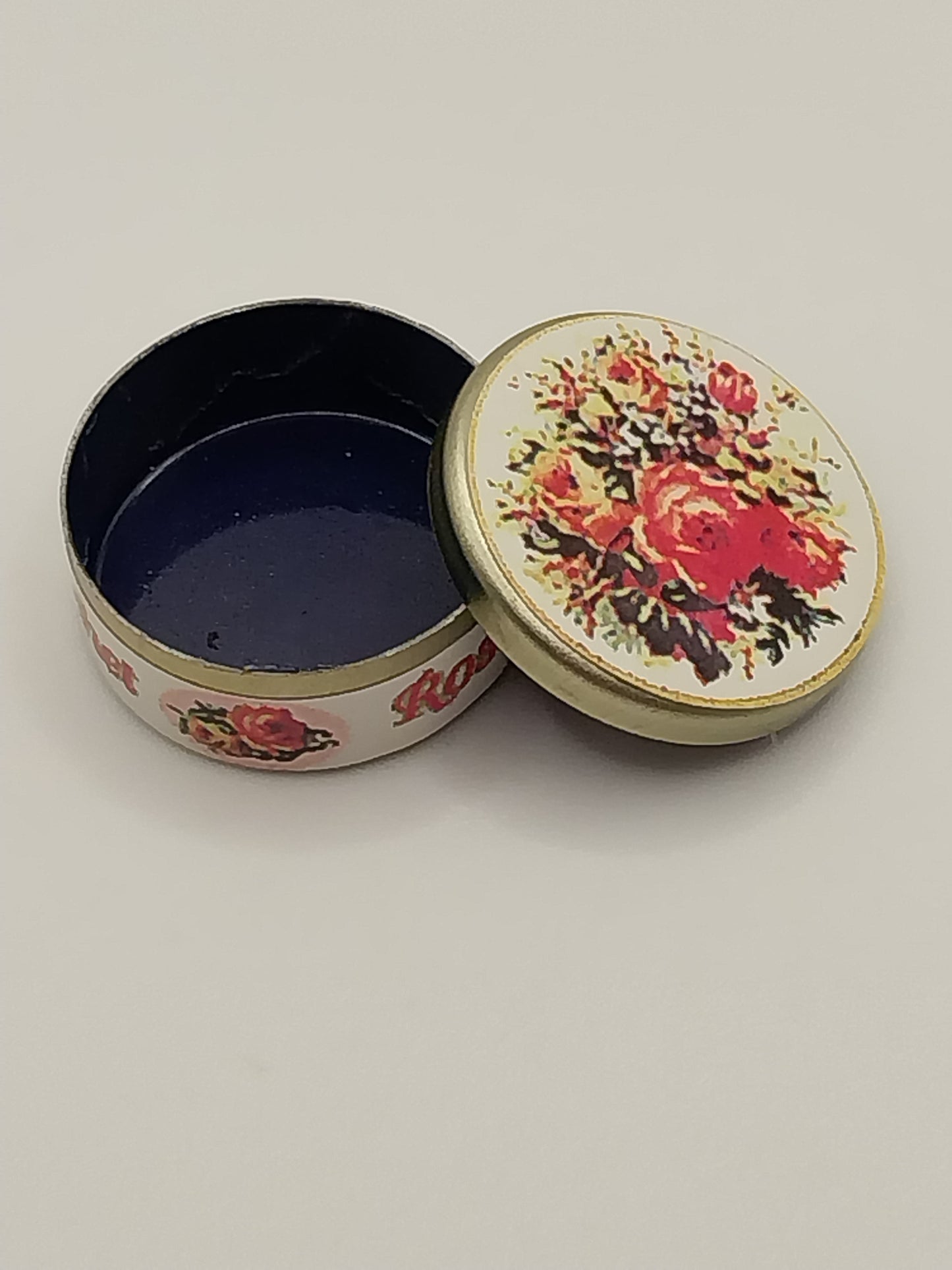 Rose Sachet Tin with Lid – Miniature Designs, Inc.