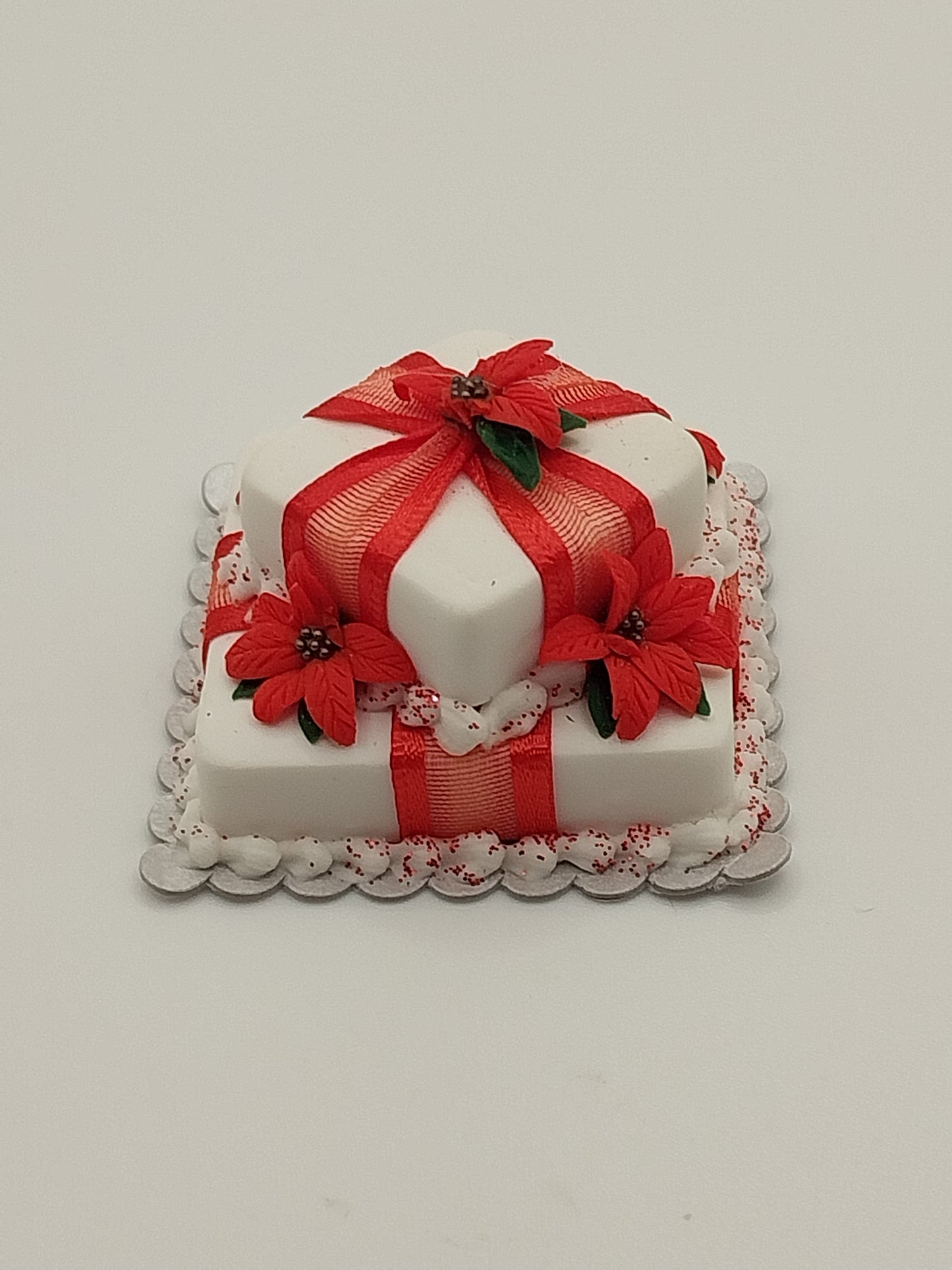 2 Tier Poinsettia Christmas Cake