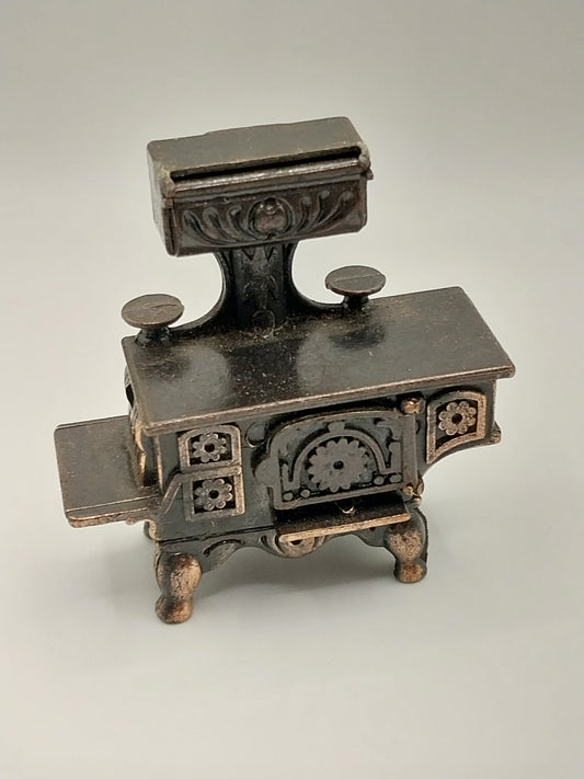 1/2" Scale Vintage Stove, Black & Copper