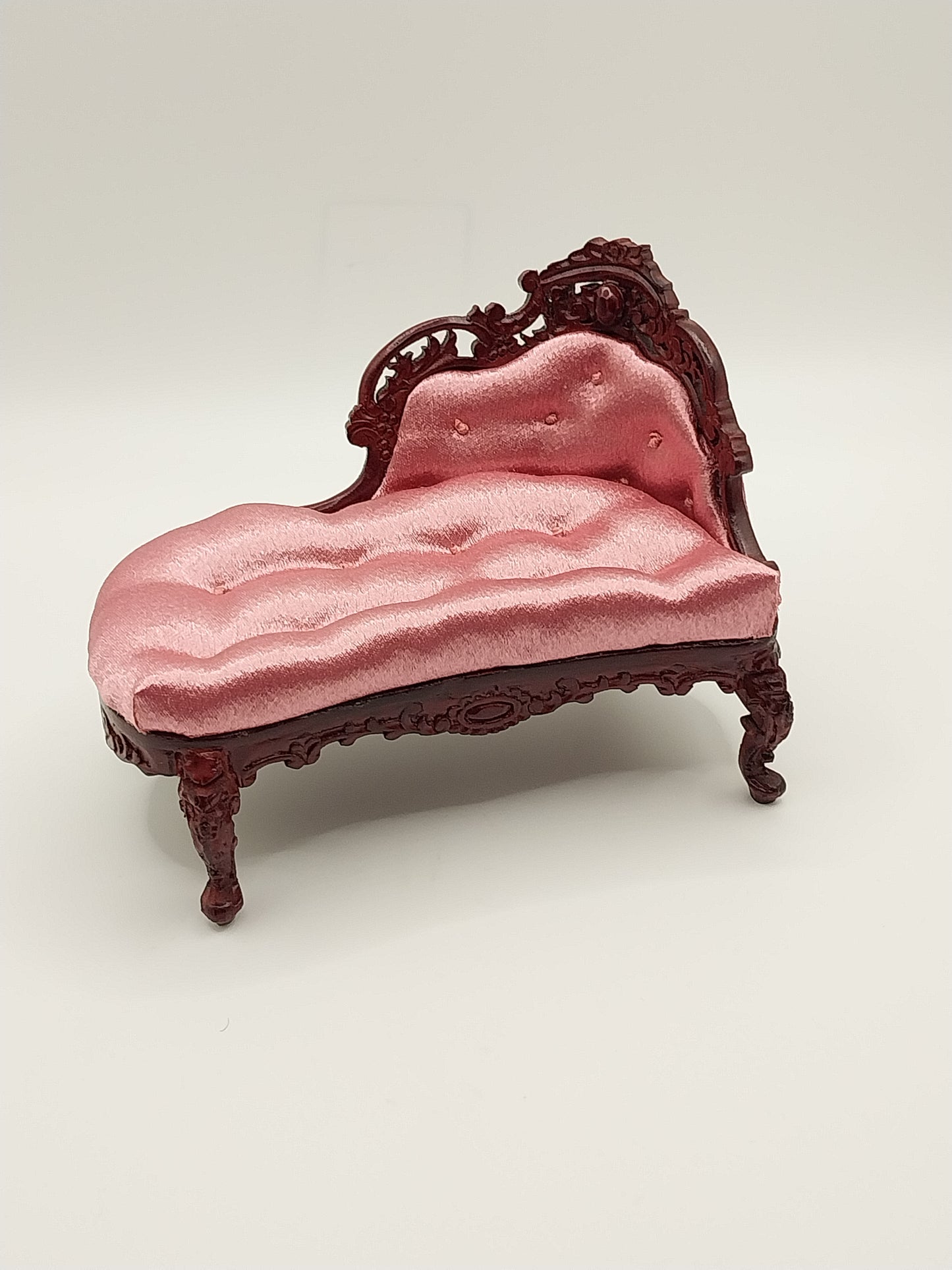 Madams Receiving Chaise, Pink, Mahogany