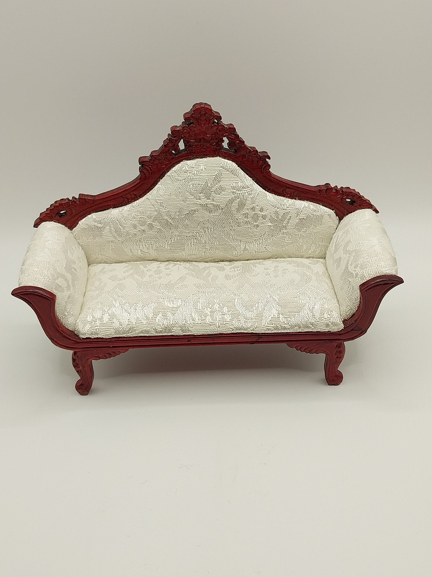 Victorian Parlor Settee, Mahogany