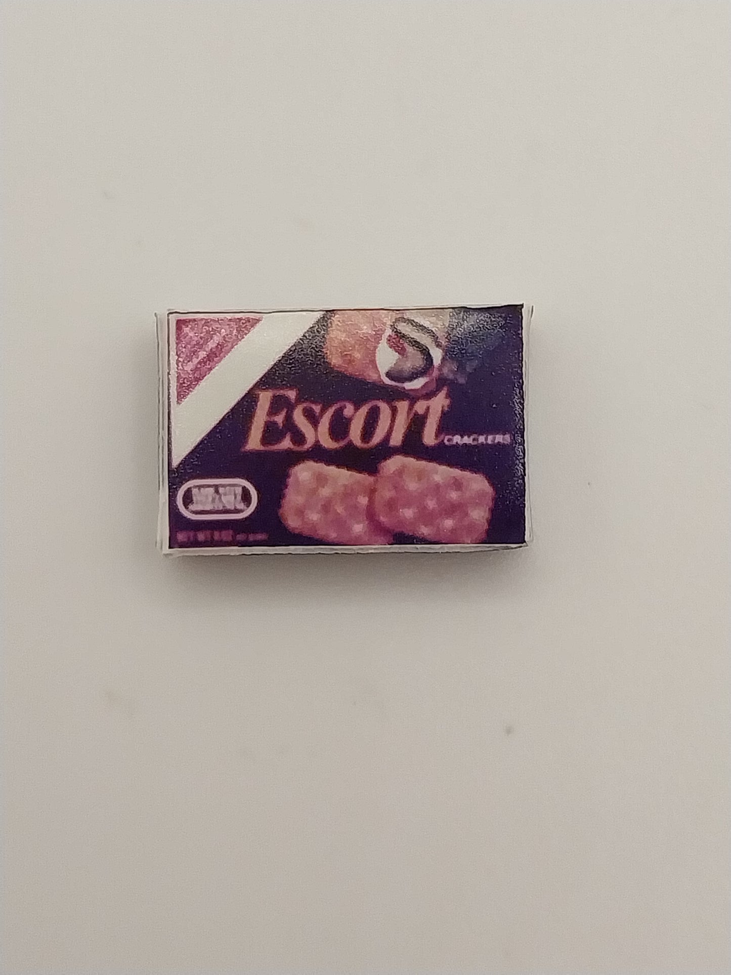 Escort Crackers