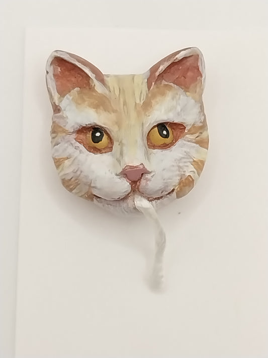 Cat String Holder