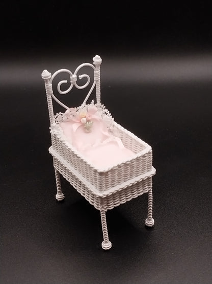 1/2" Scale White Wicker Bassinet, Pink