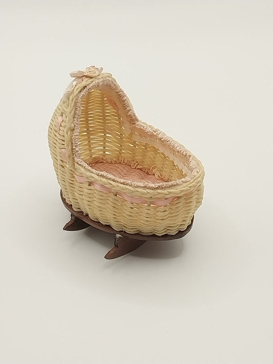 1/2" Scale Wicker Baby Bassinet, Natural