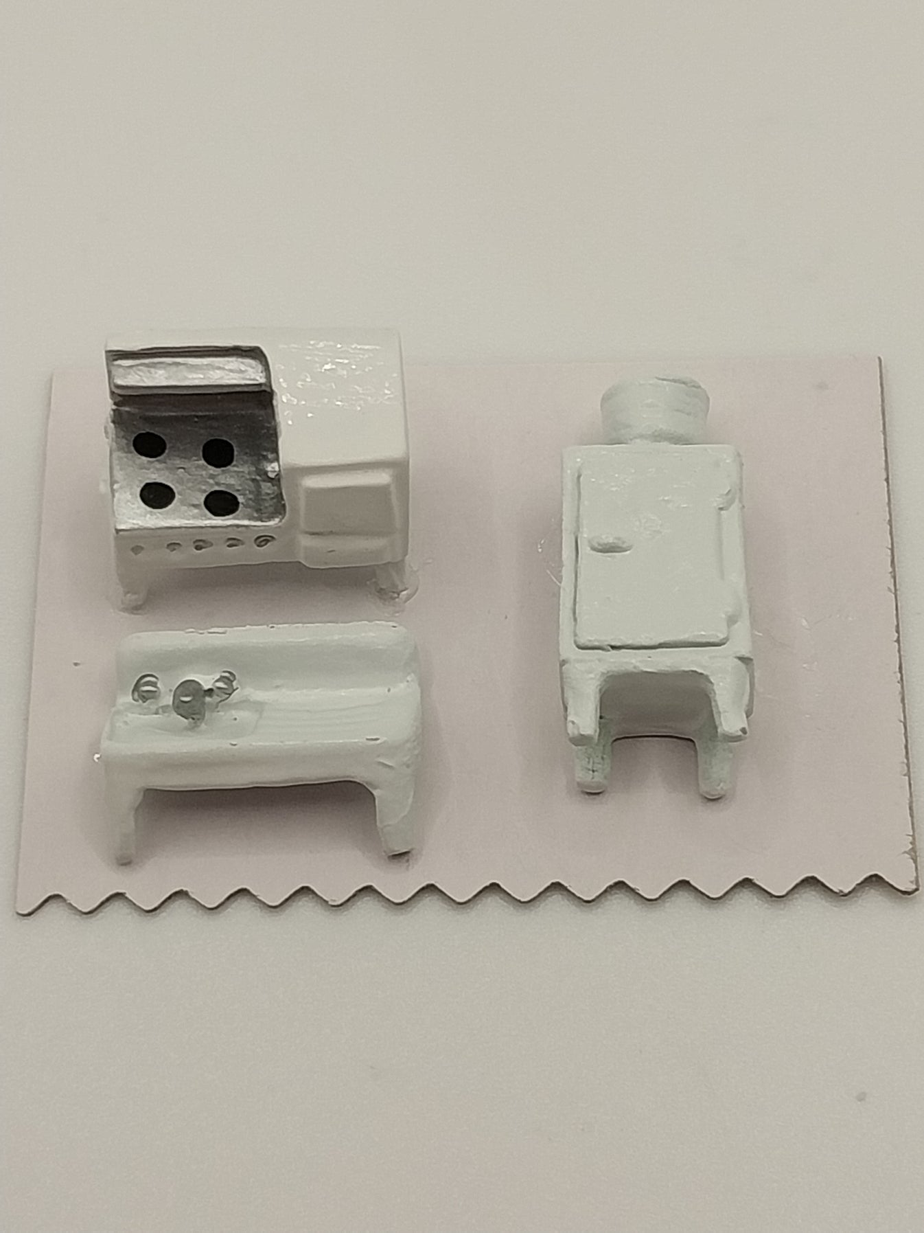 1/144" Scale 1920 Kitchen Set, 3pcs Miniature Designs, Inc.