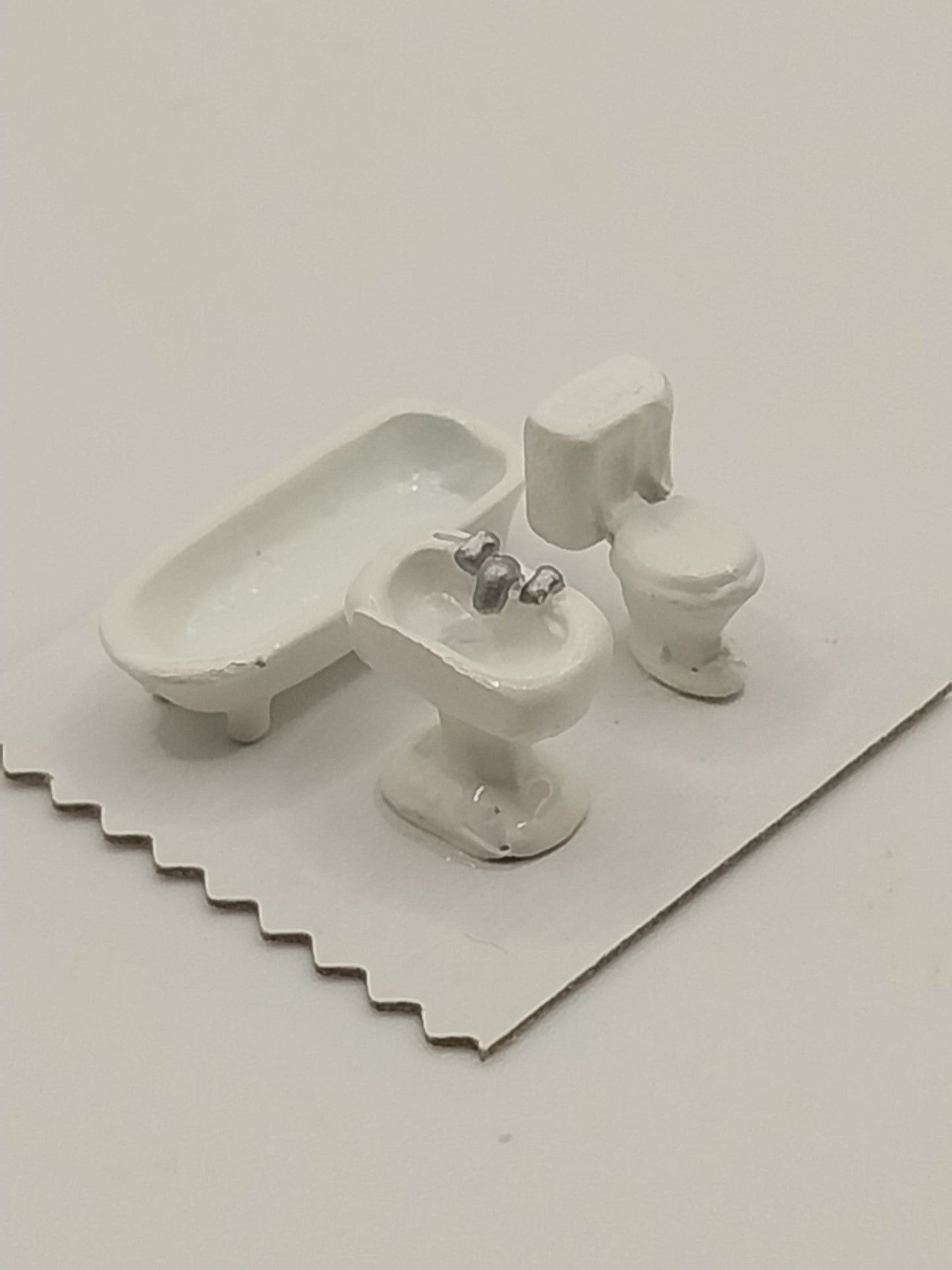 CBB655, 1/144" Scale Bathroom Set, 3pcs