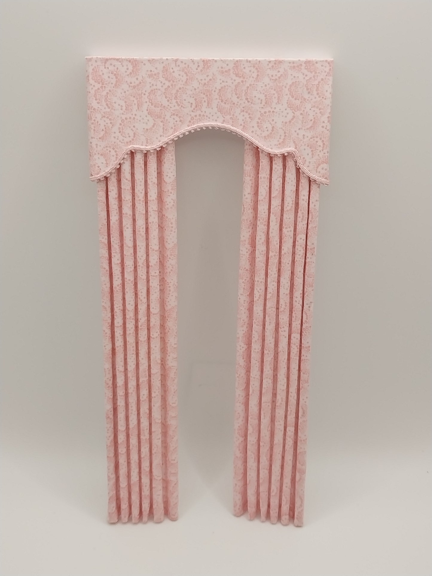 Pleated Curtian with Cornice, Pink & White