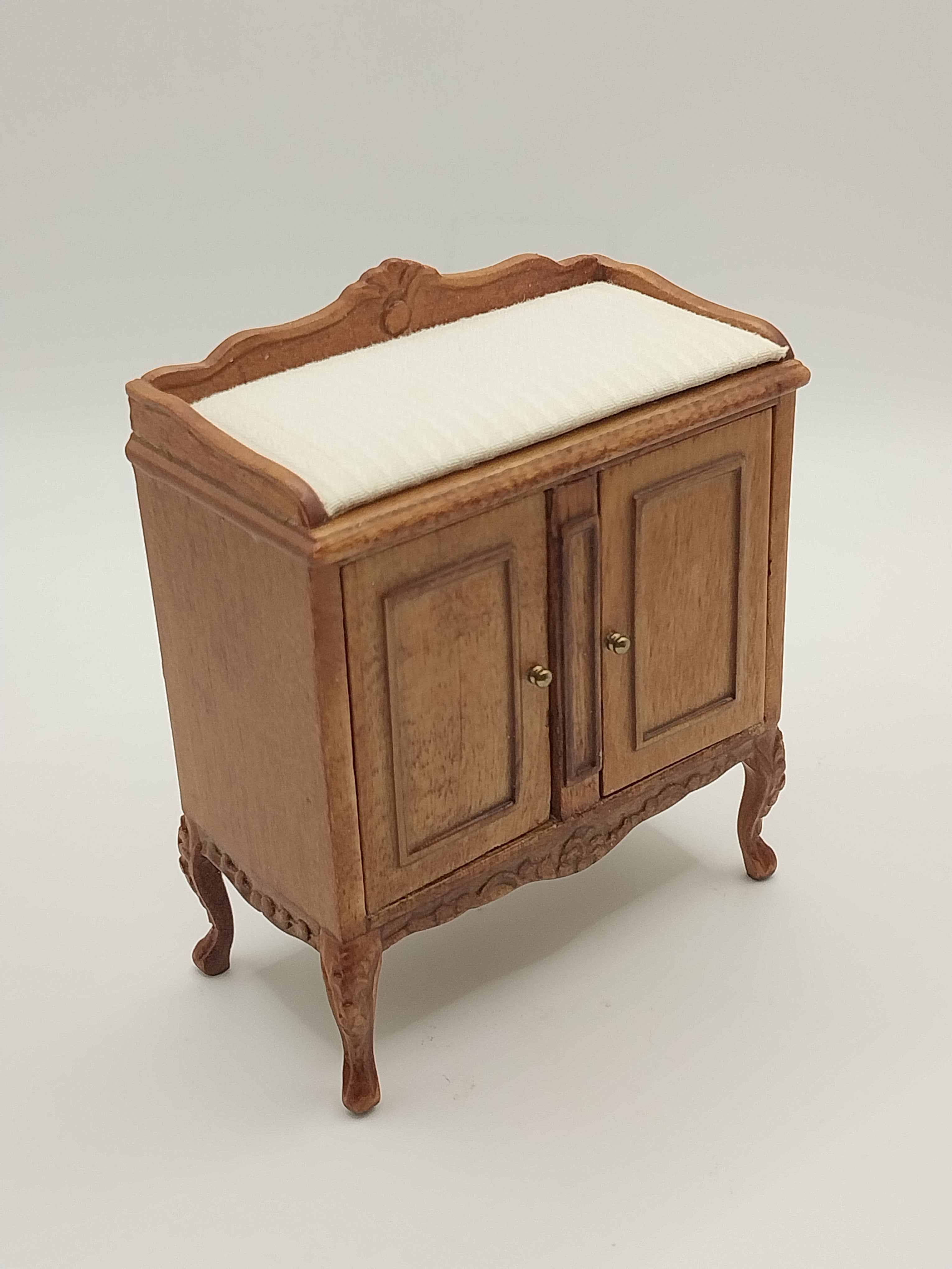 ビンテージナーサリー　ウィッカーベビー Victorian Nursery Set, 3pc, NWN – Miniature Designs, Inc.