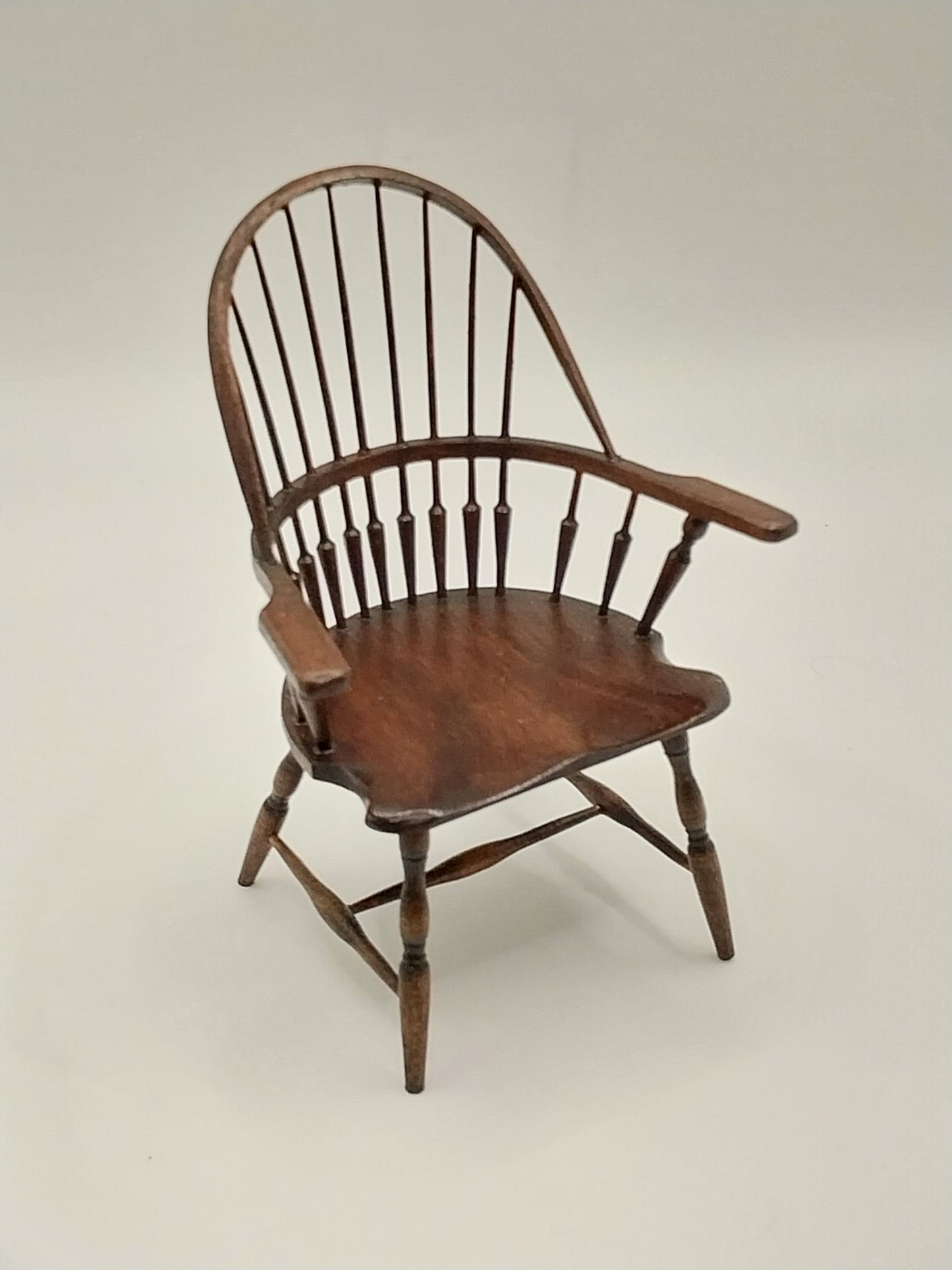 Continuous Windsor Arm Chair, Walnut