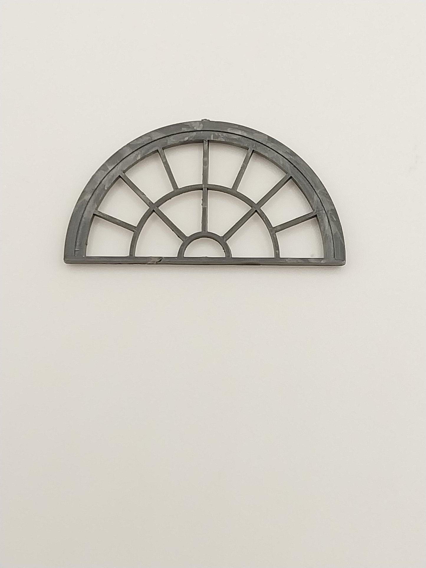 1/4" Scale Half Round, 13 Pane Window