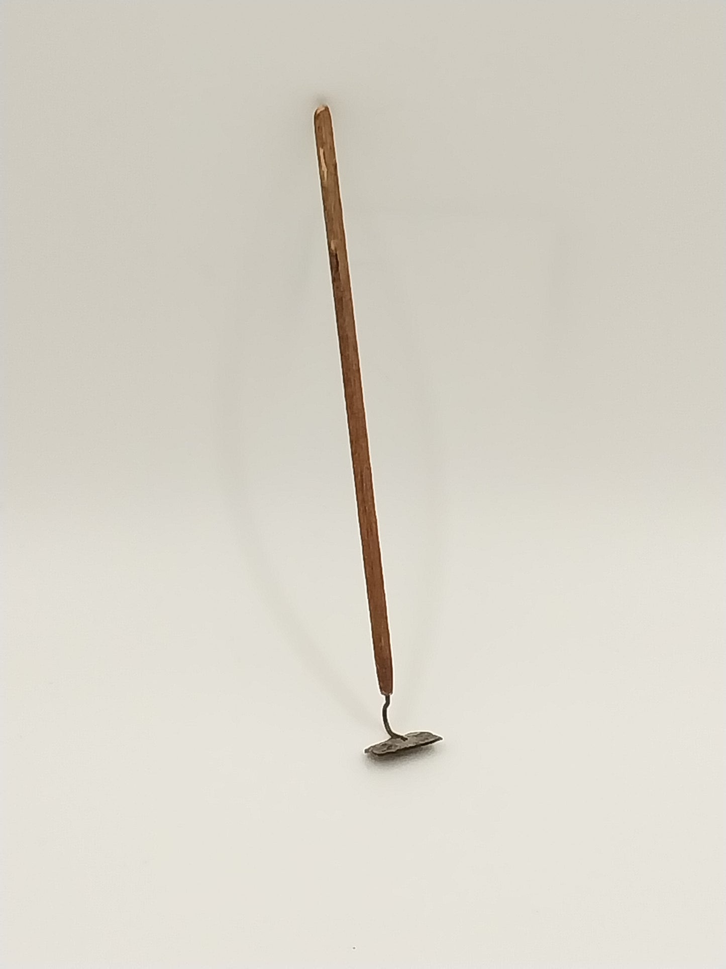 1/2" Scale Garden Hoe, Fred Cobbs