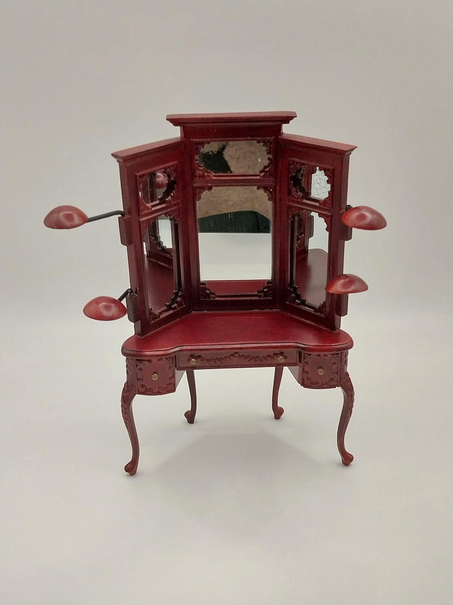 Emporium Vanity with Hat Display & Chair, MH