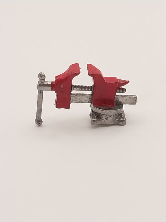 Bench Vise