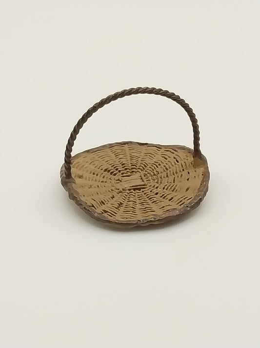 Small Flat Basket With Handle