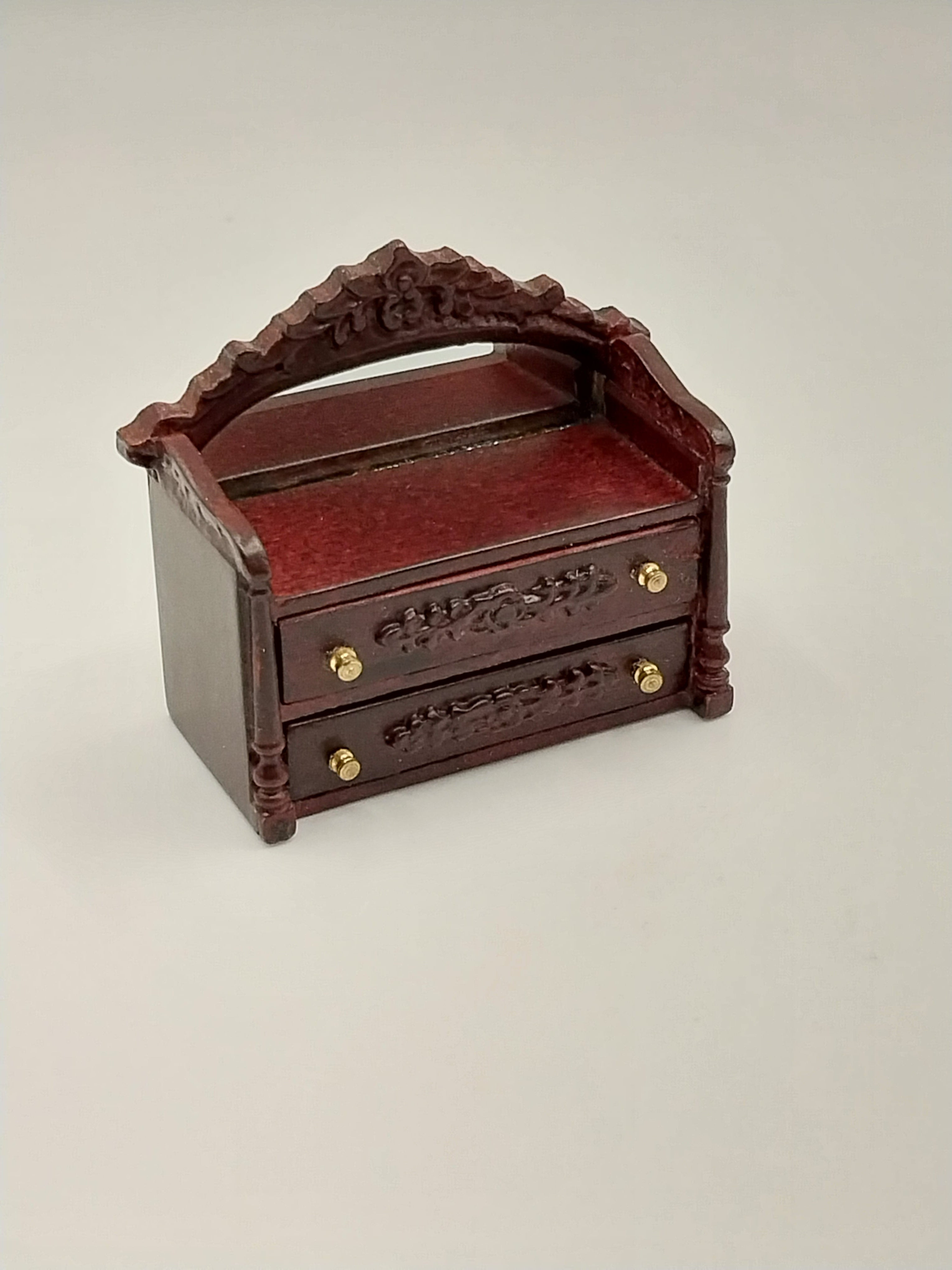 CRE035, Silverware or Accessory Box, MH – Miniature Designs, Inc.