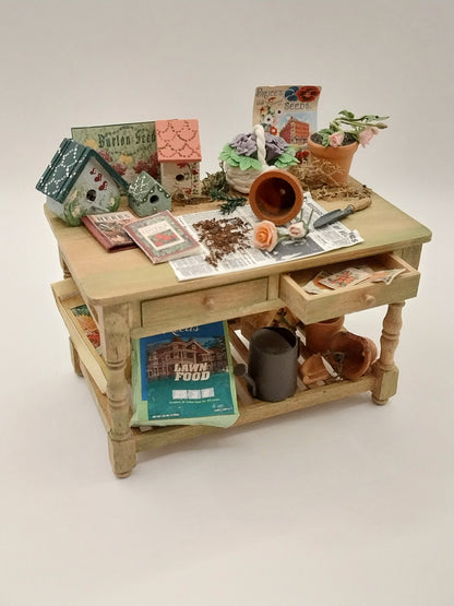 Gardeners Table Filled