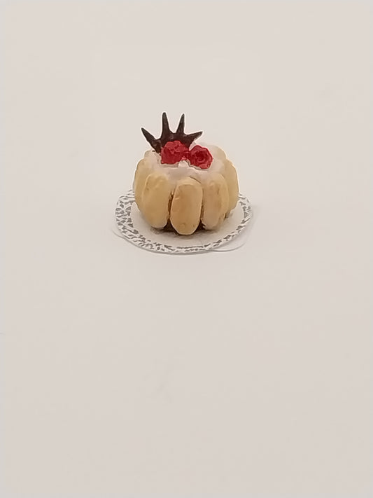 1/2" Scale Lady Finger Strawberry Cake
