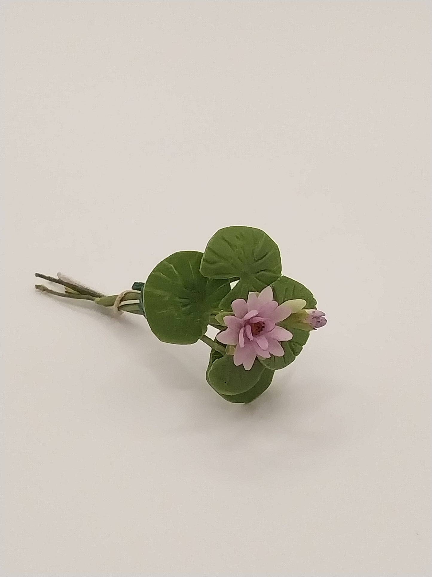 Water Lily Bunch, Purple