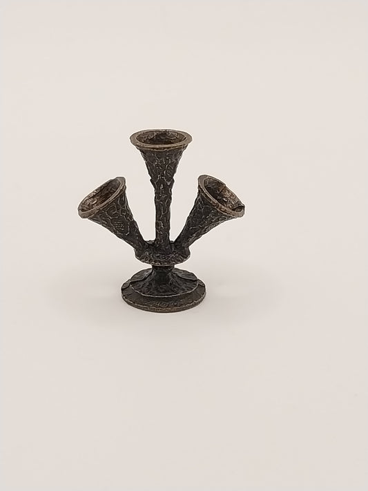 Trumpet Vase, Bronze
