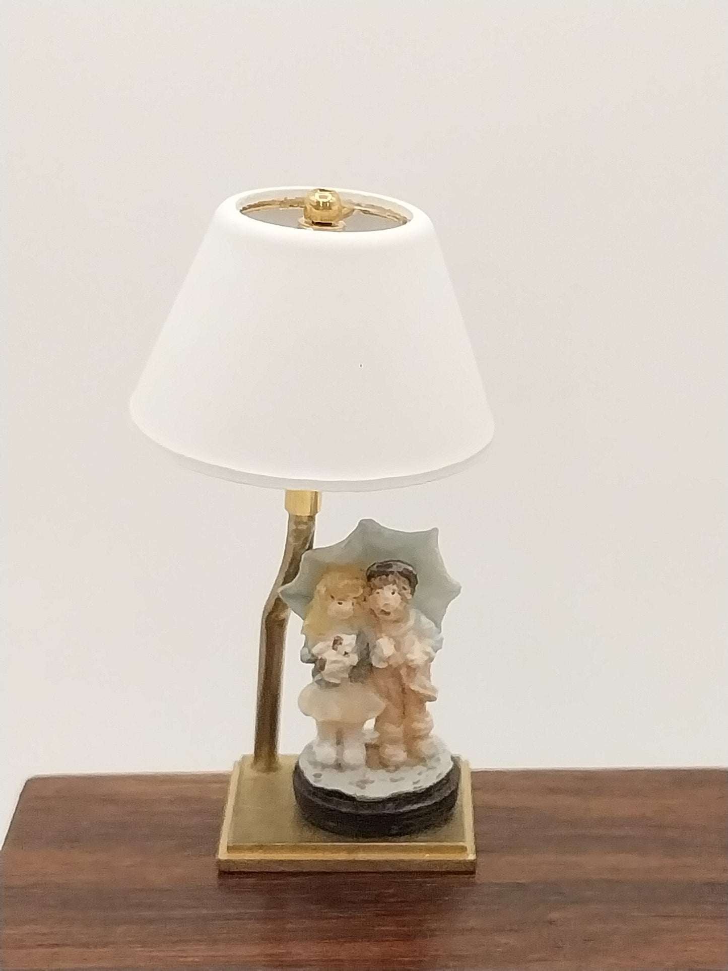 CSK162, Nursery Lamp, Kids In The Rain