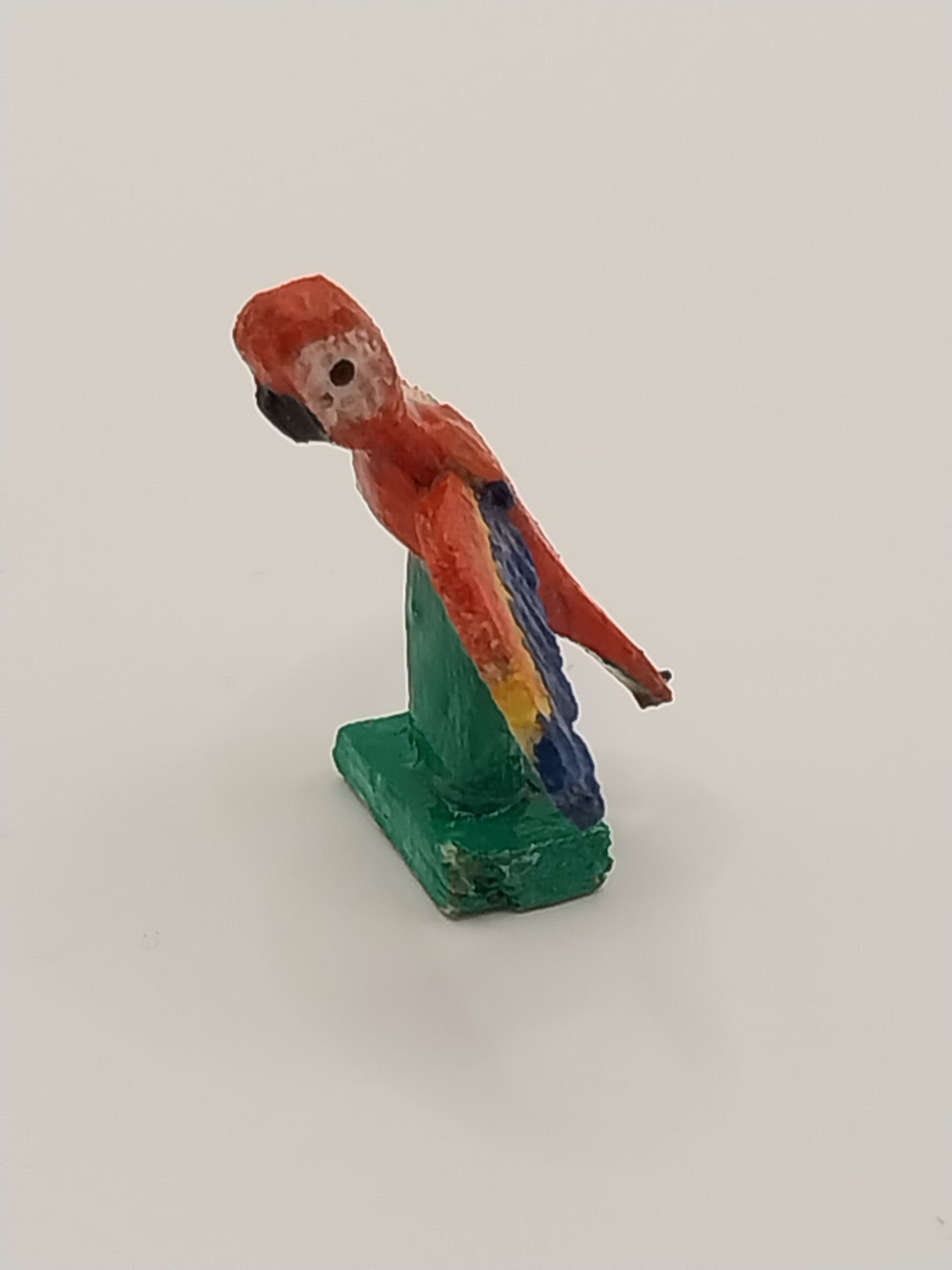 Handcarved Lazaro Macaw