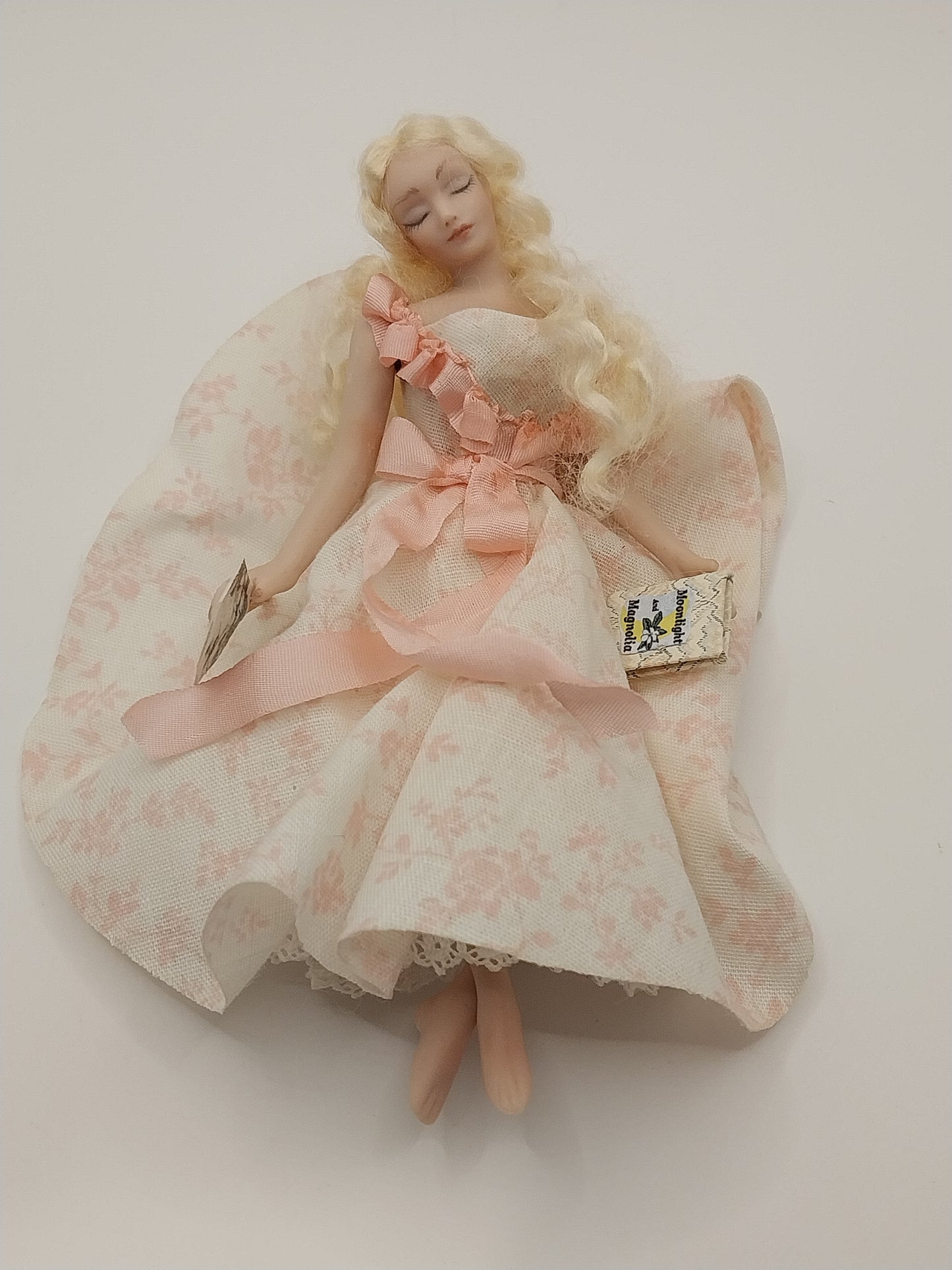 Porcelain Lady Doll, Asleep