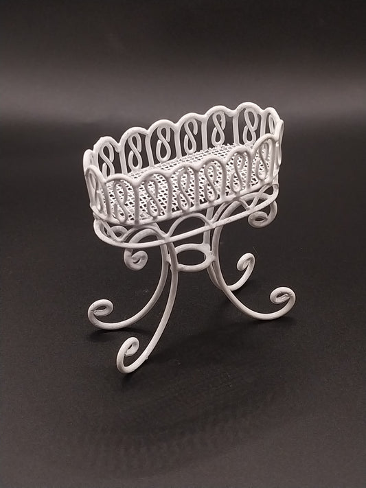 Wire Wicker Oval Planter, White