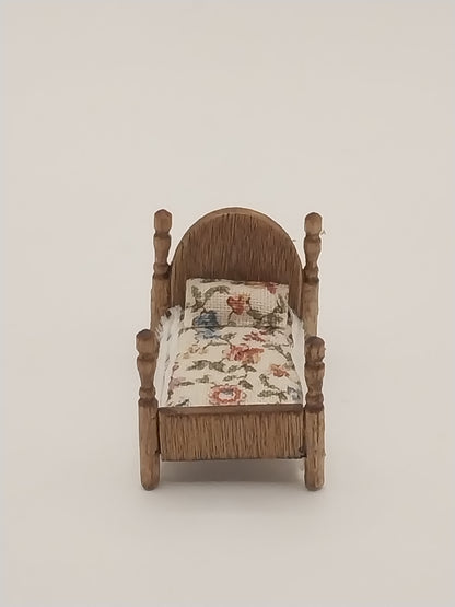 1/4" Scale Bed With Turned Post, Dressed, WN