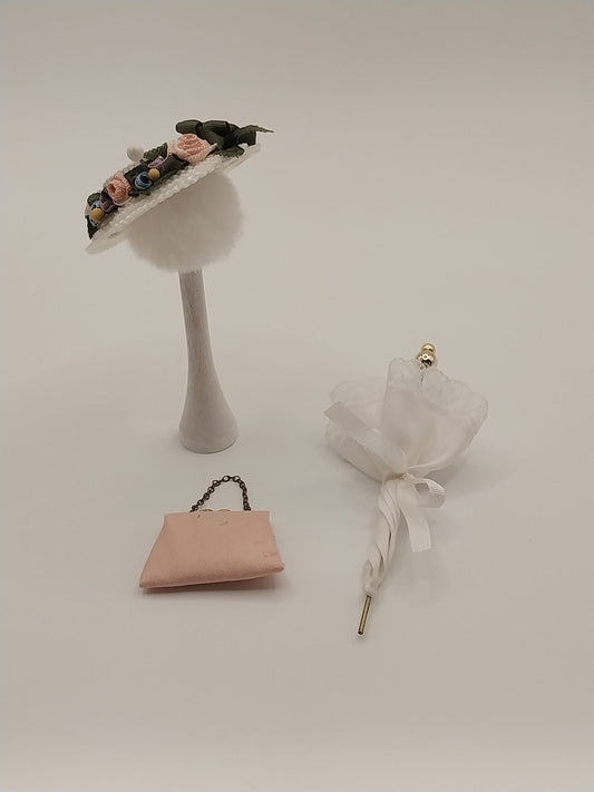 Ladies Straw Hat, Umbrella, & Purse
