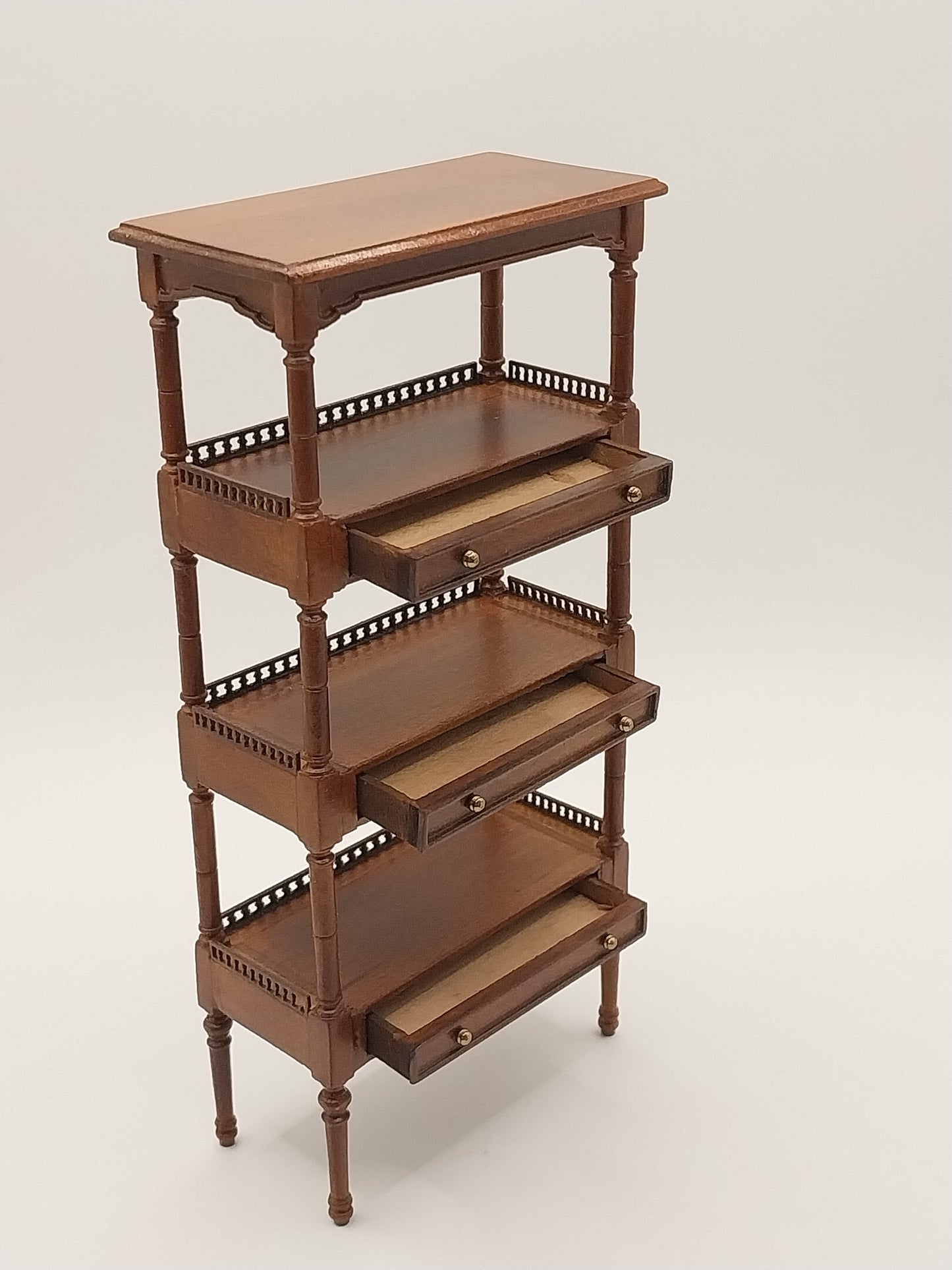 Amise French Country Etagere, NWN