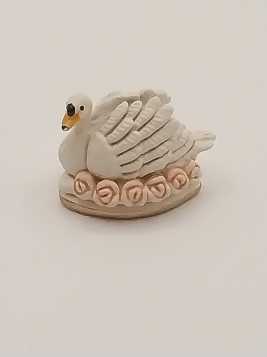 Swan & Rose Figurine, #154 Zadar