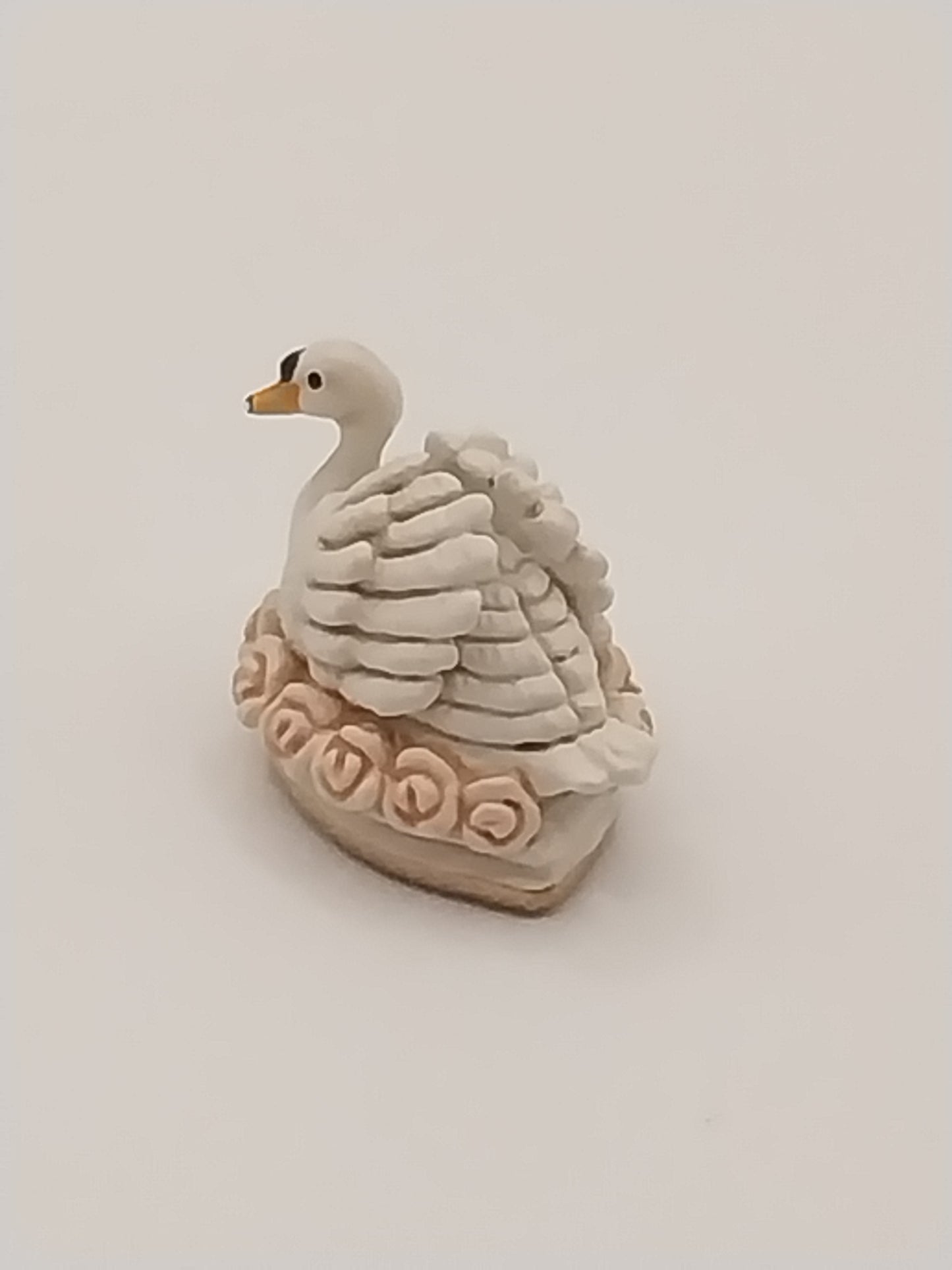 Swan & Rose Figurine, #154 Zadar